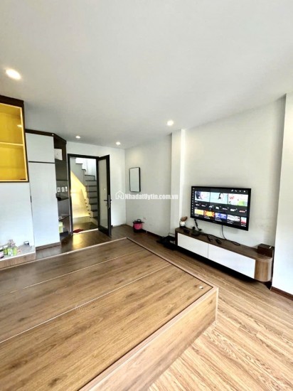 NHÀ MINH KHAI NGÕ RỘNG GẦN OTO 33M- 5* tỷ